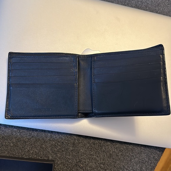 Navy leather Botegga Veneta wallet - Picture 9 of 9